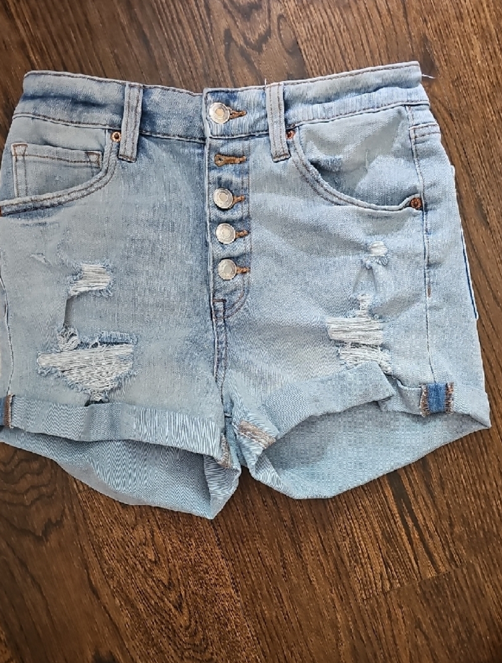 Aero super High-Rise Light Blue Distressed Denim Shorts
